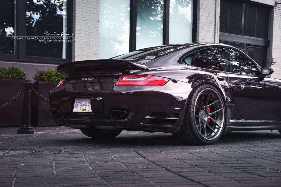 Детали экстерьера Porsche 911 Turbo by ReinART Design 2015 года  (фото 12 из 17)